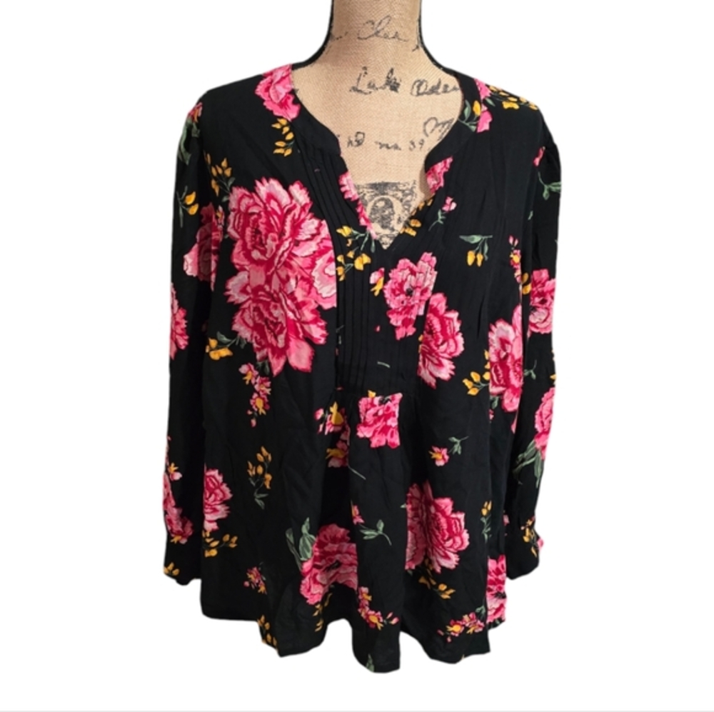 Jessica Simpson Womens 2X Black Pink Floral Pintuck Pleat V-Neck Viscose Blouse